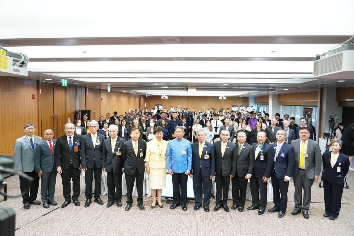 ภาพบรรยากาศกิจกรรมการประกวดนวัตกรรมทางปัญญาและพิธีรับเกียรติบัตร STAR STEMS ณ สัปปายะสภาสถาน รัฐสภา